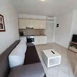 Apartment Plaza