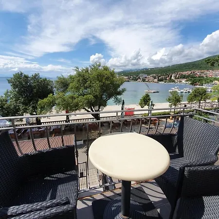Lägenhet Plaza Selce
