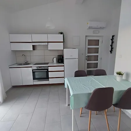 Plaza * سيلتسي